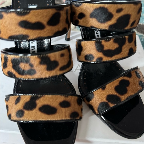 ✨ MANOLO BLAHNIK✨ Cisto Leopard Animal Print Calf Hair heels sandals $895 Retail - Picture 7 of 11